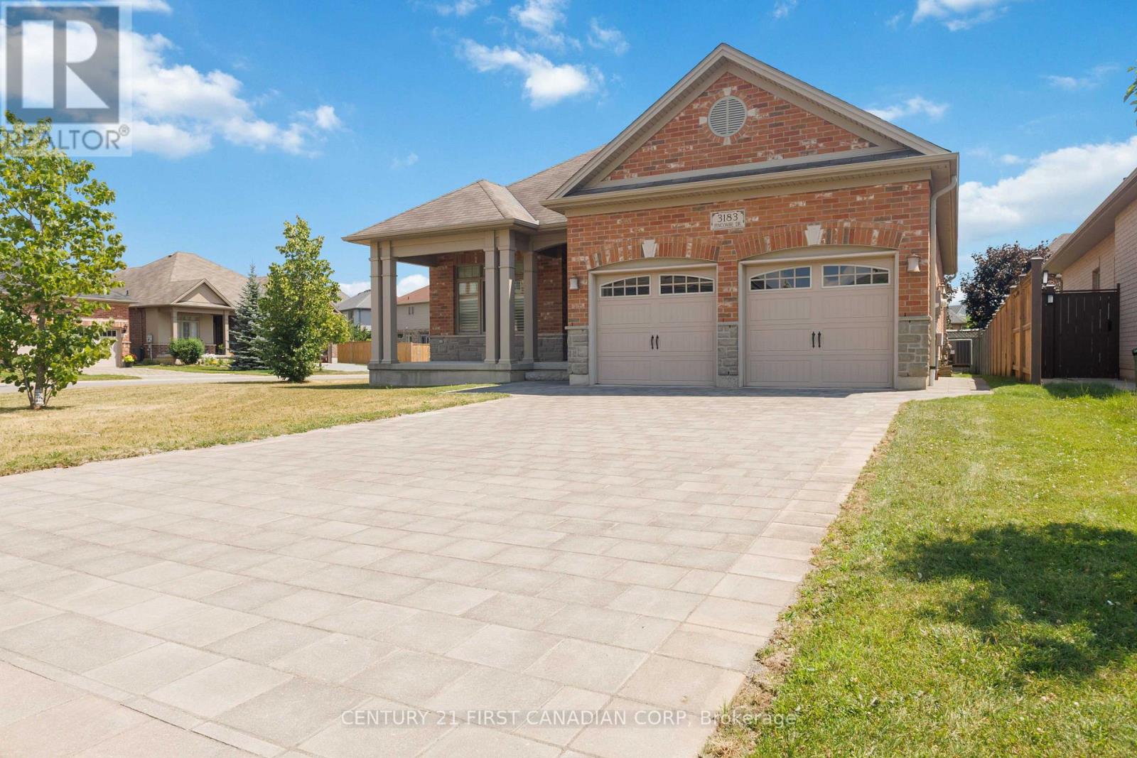 3183 PINCOMBE DRIVE, London South (South W)