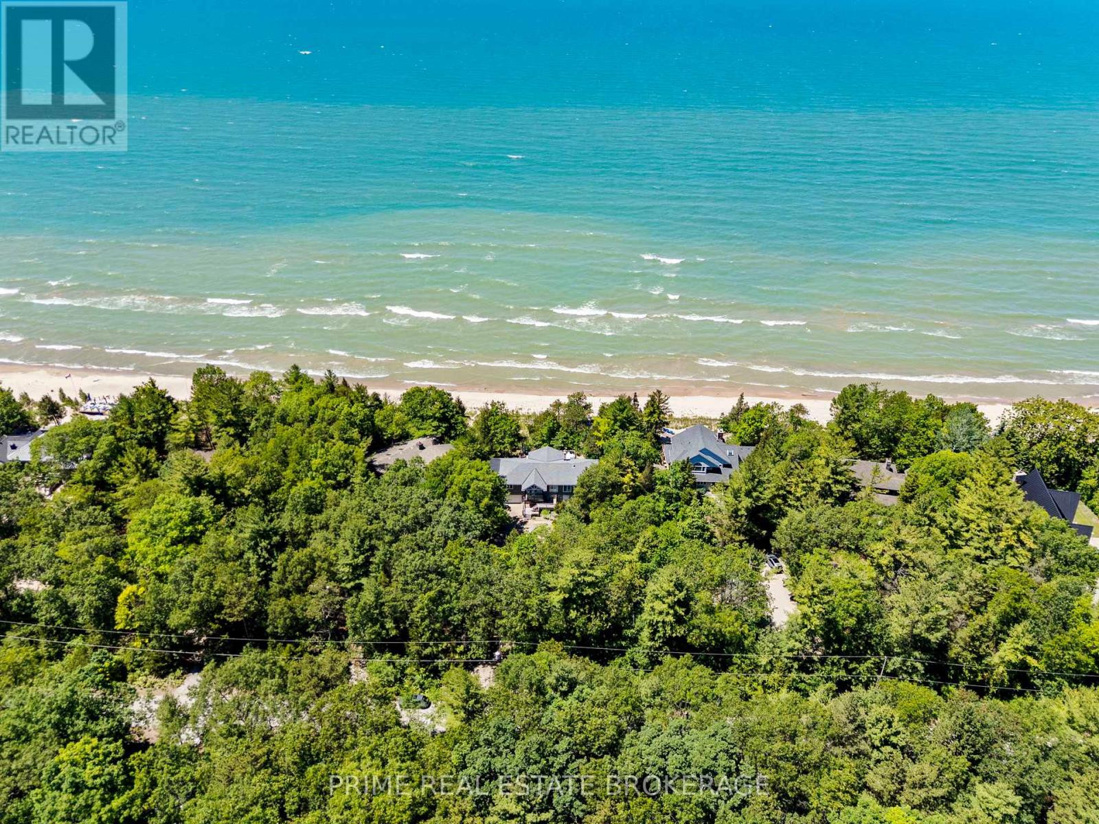 9856 HURON PLACE, Lambton Shores (Grand Bend)