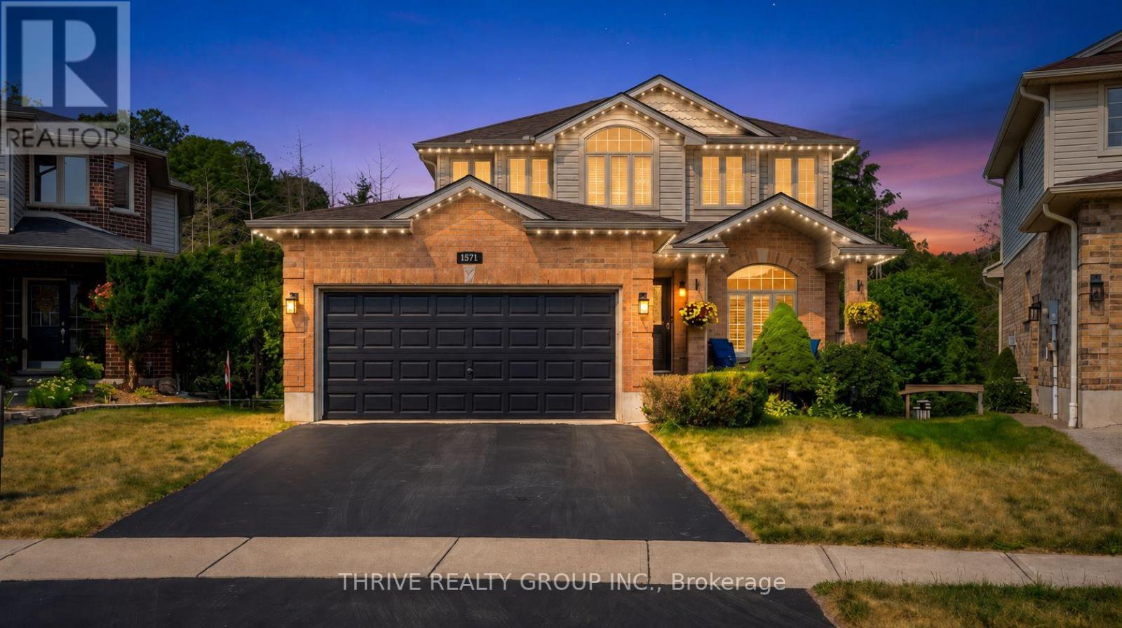 1571 BLACKMAPLE CRESCENT, London East (East A)