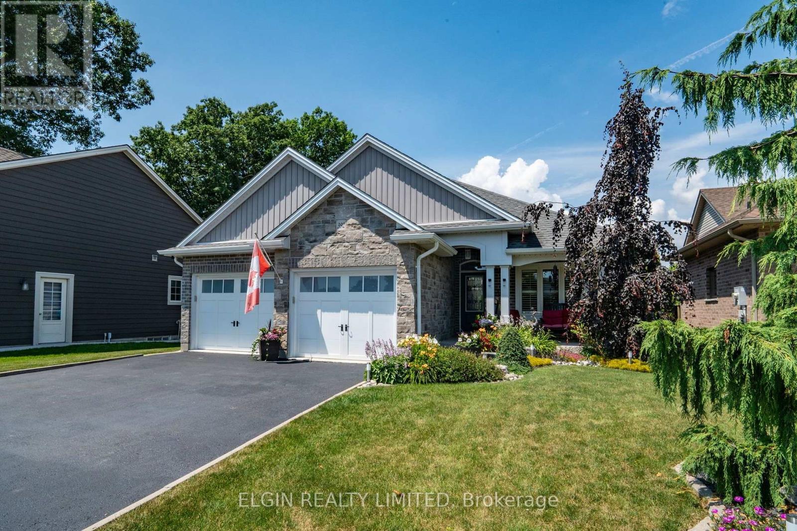 392 LARRY STREET, Central Elgin (Port Stanley)
