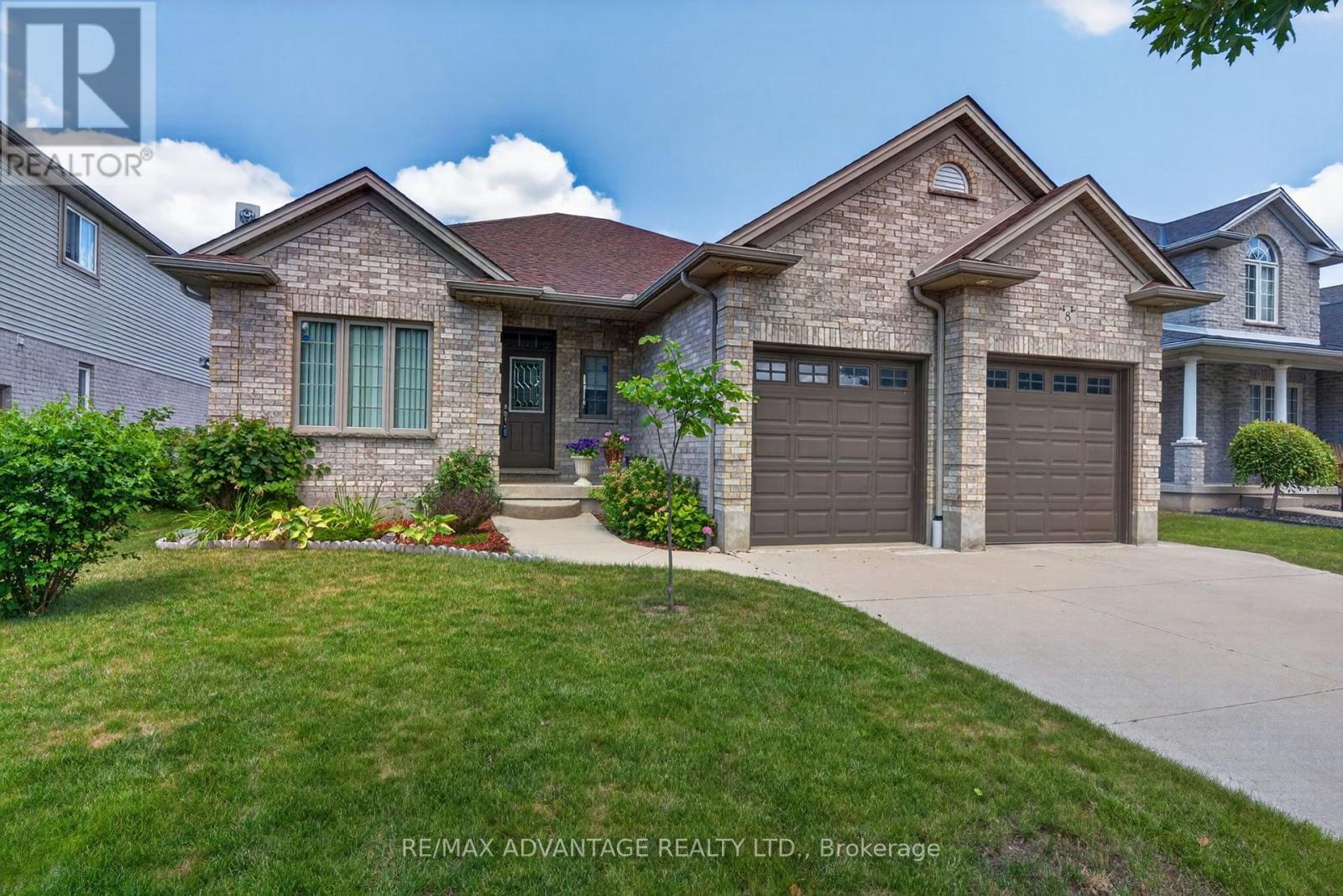 8 WILLARD CRESCENT, Middlesex Centre (Kilworth)