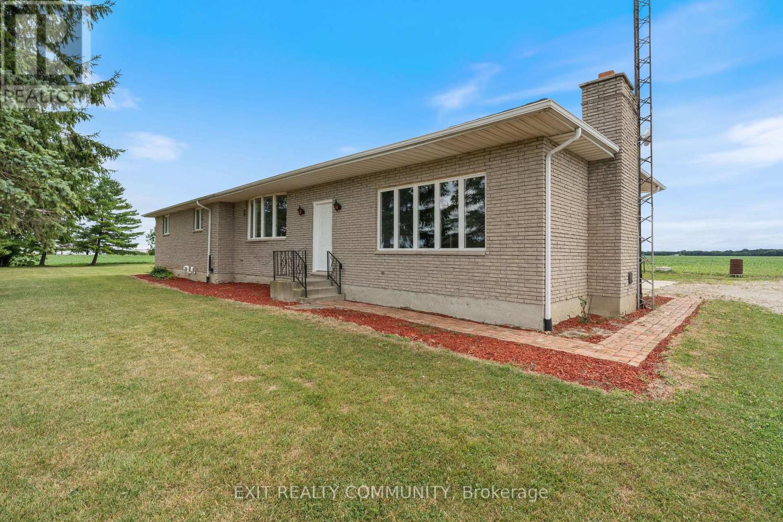 30035 HALE SCHOOL ROAD, Chatham-Kent (Croton)