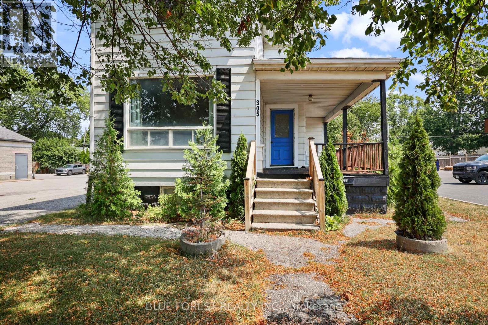 305 ST CLAIR STREET, Chatham-Kent