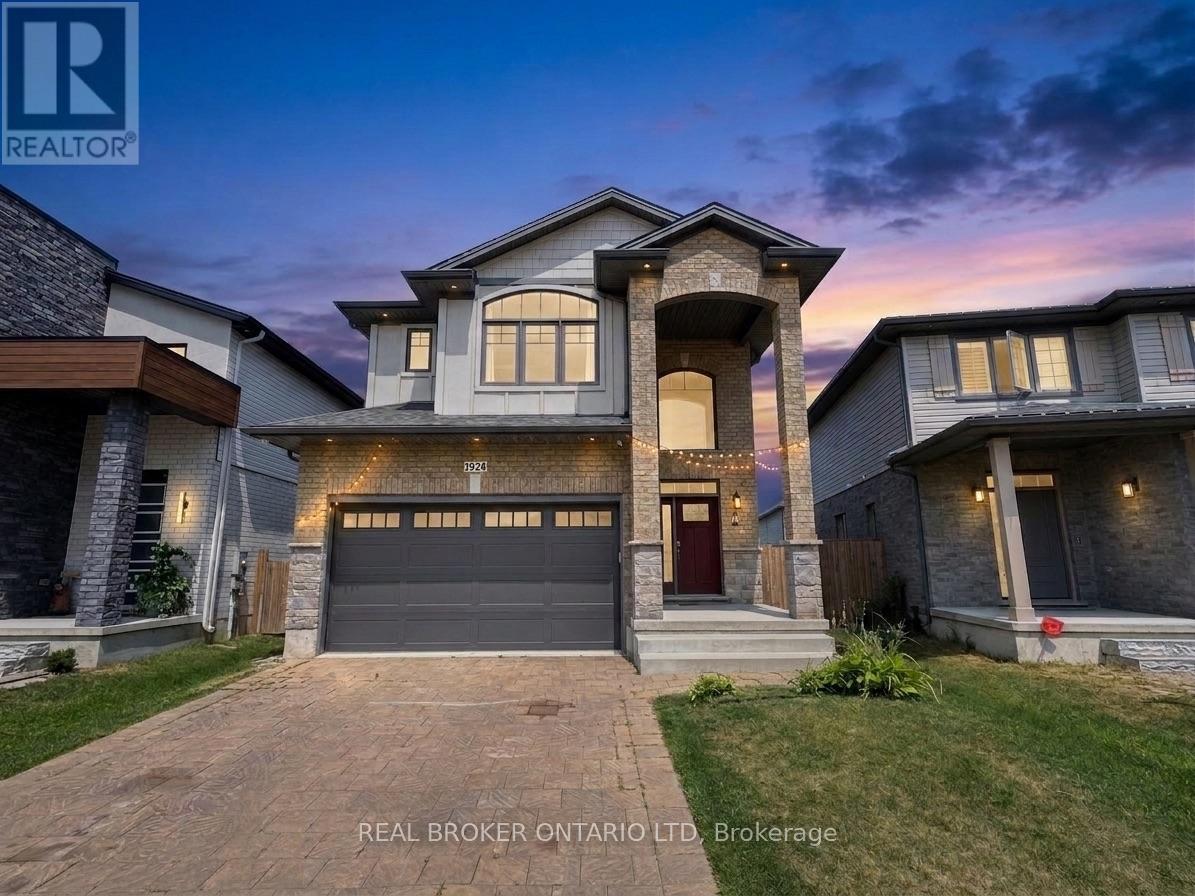 1934 JIM HEBB WAY, London North (North S)