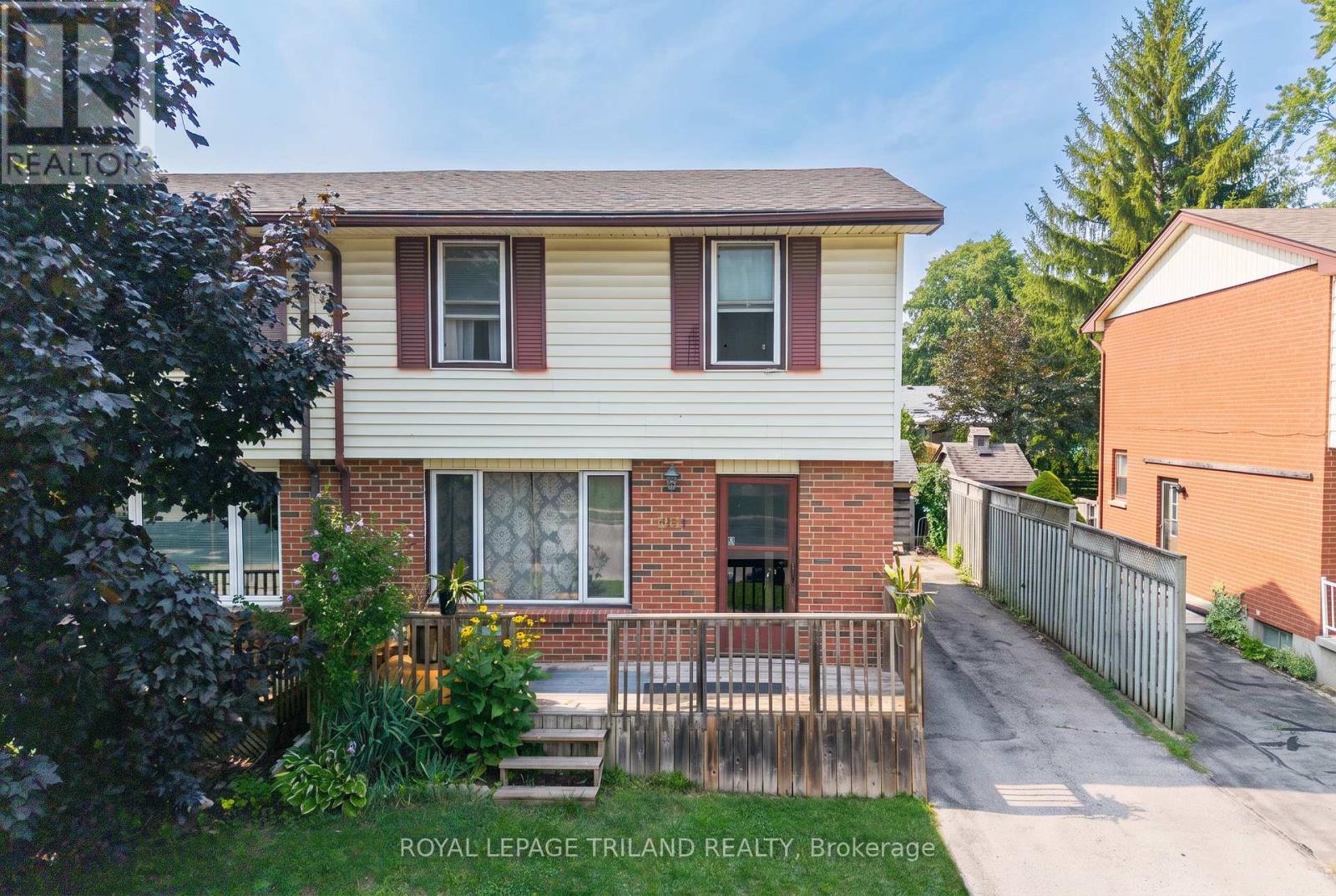 220 ADMIRAL DRIVE, London East (East I)