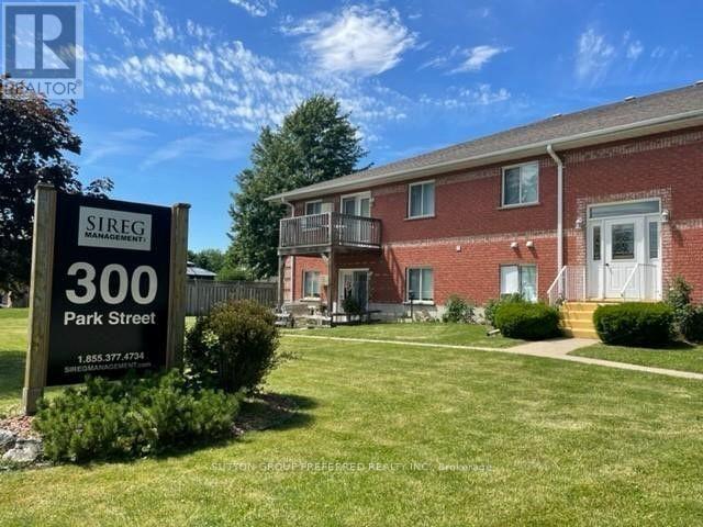 101 - 300 PARK STREET, Chatham-Kent (Dresden)