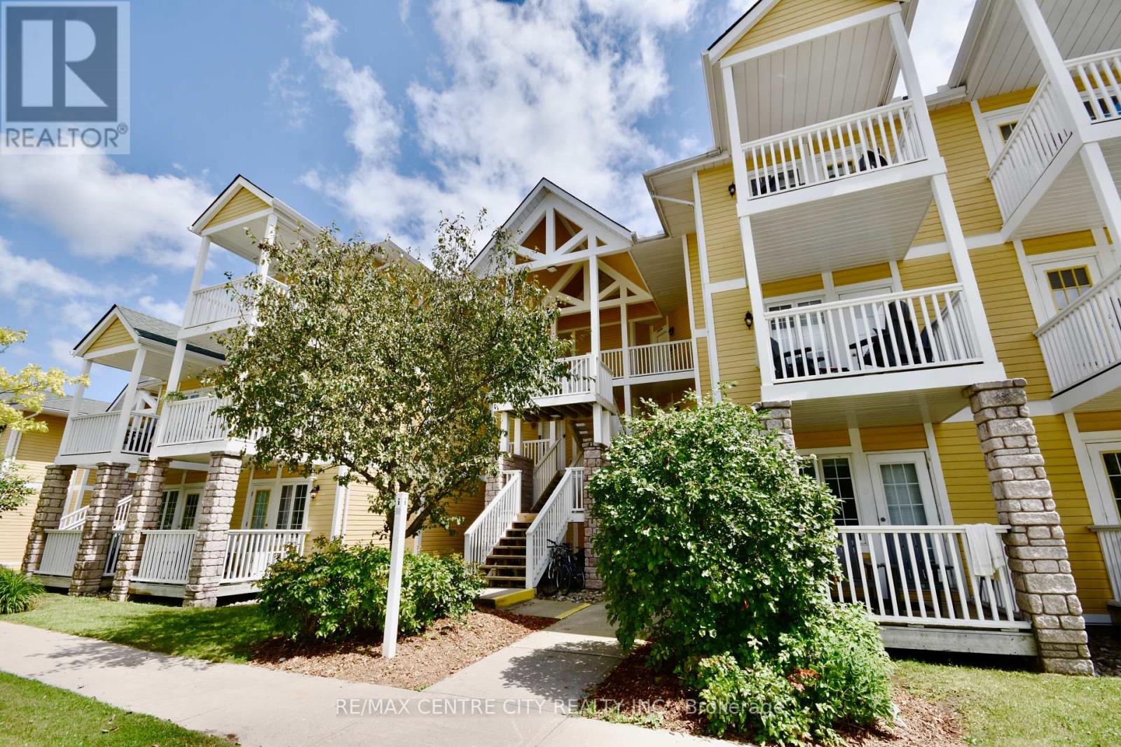 2494 - 90 HIGHLAND DRIVE, Oro-Medonte (Horseshoe Valley)