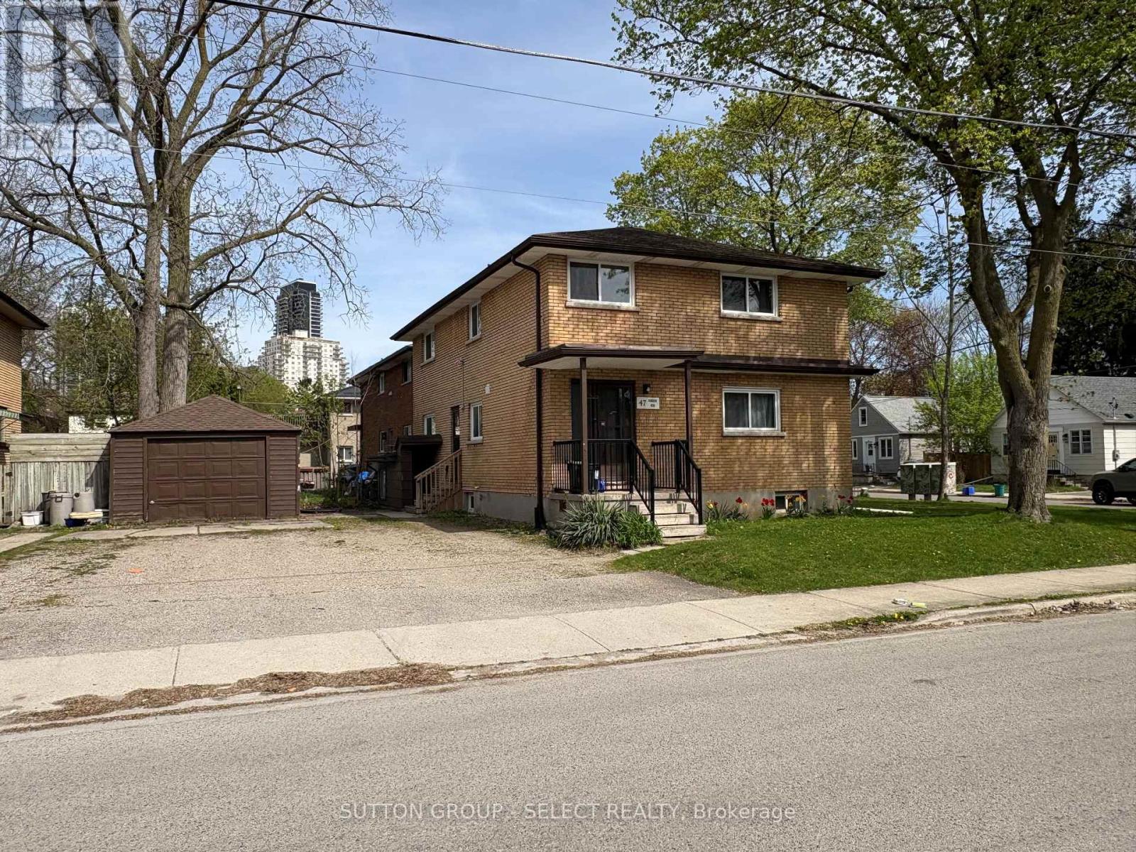47 ROGERS AVENUE, London North (North A)