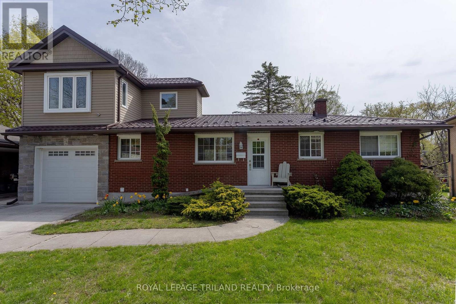 74 ELDORADO AVENUE, London East (East O)