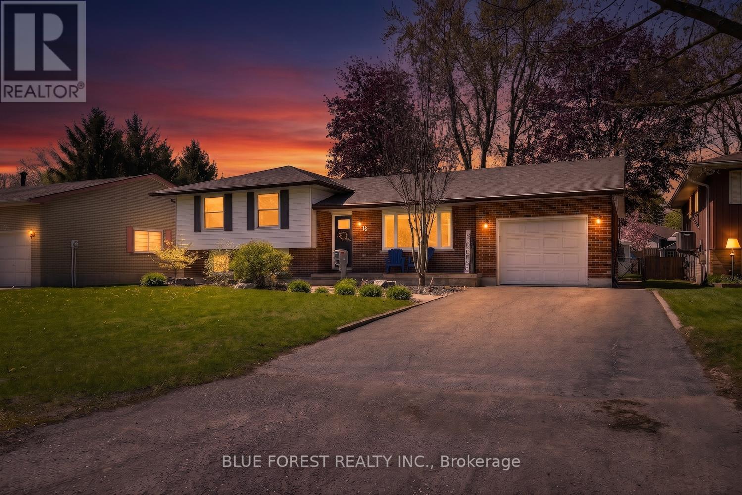 16 DELL DRIVE, Strathroy-Caradoc (SW)
