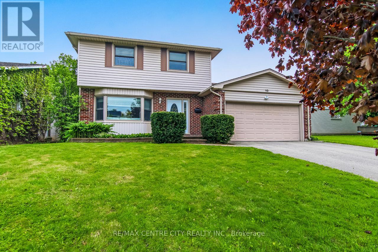 10 RUNNYMEDE CRESCENT, London North (North J)