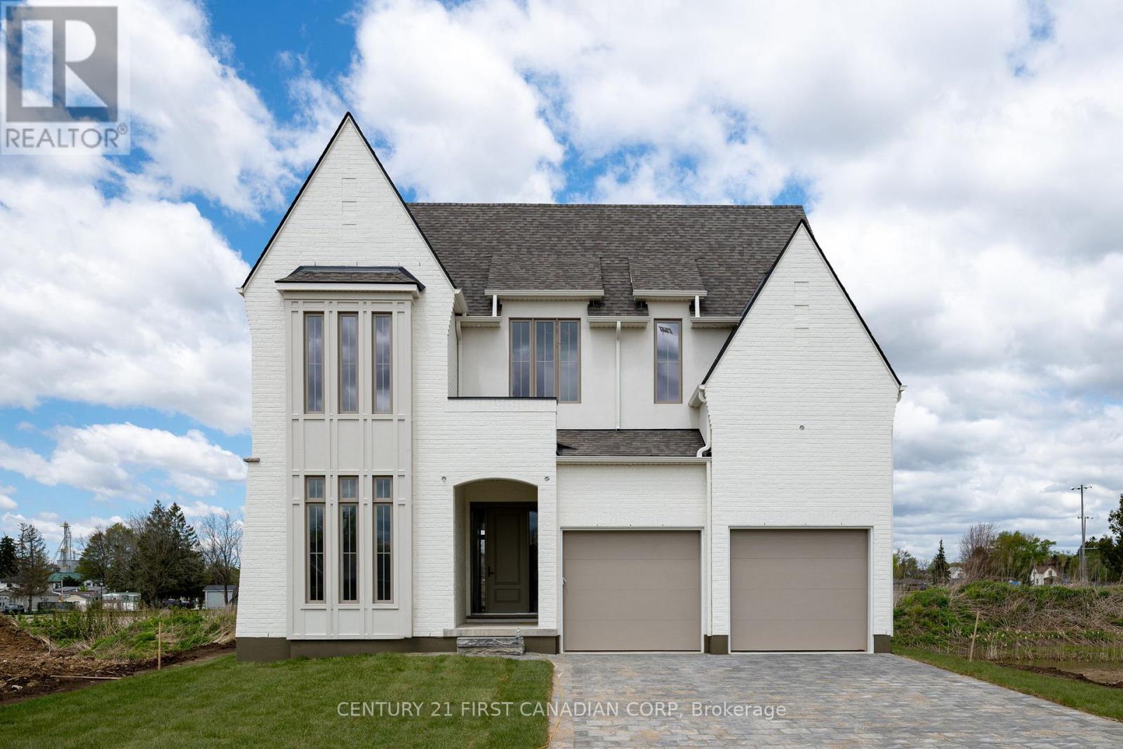 207 FOXBOROUGH PLACE, Thames Centre (Thorndale)