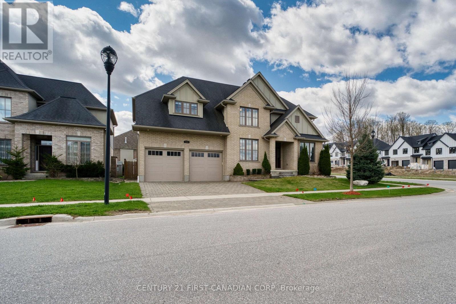 1895 SUMAC WAY, London South (South B)