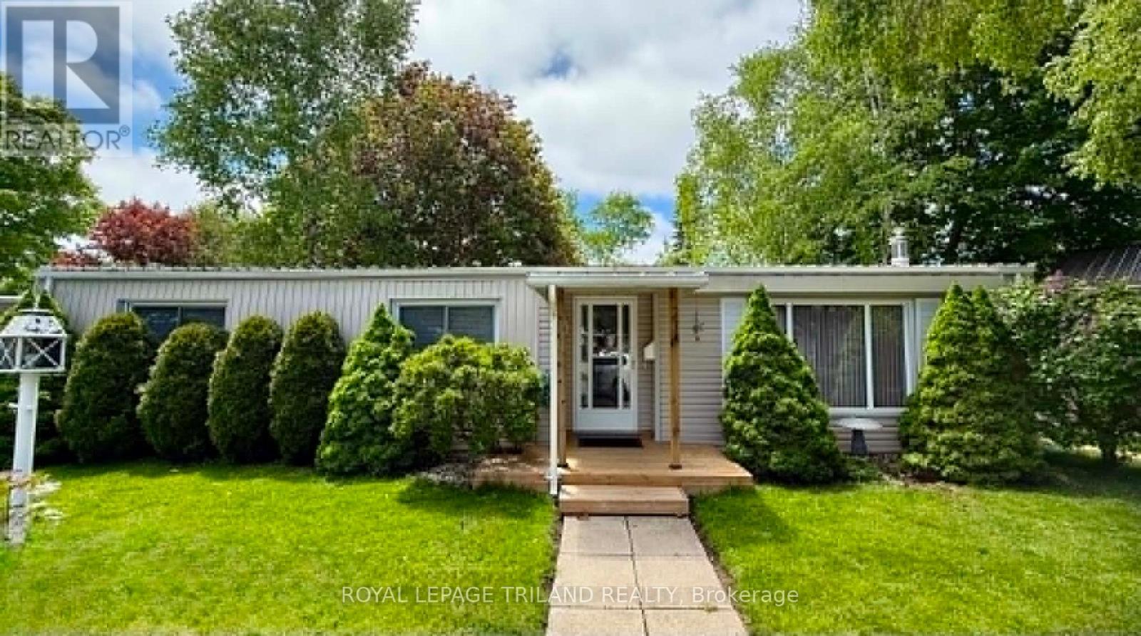 274 MONTEREY PARK, South Huron (Stephen)