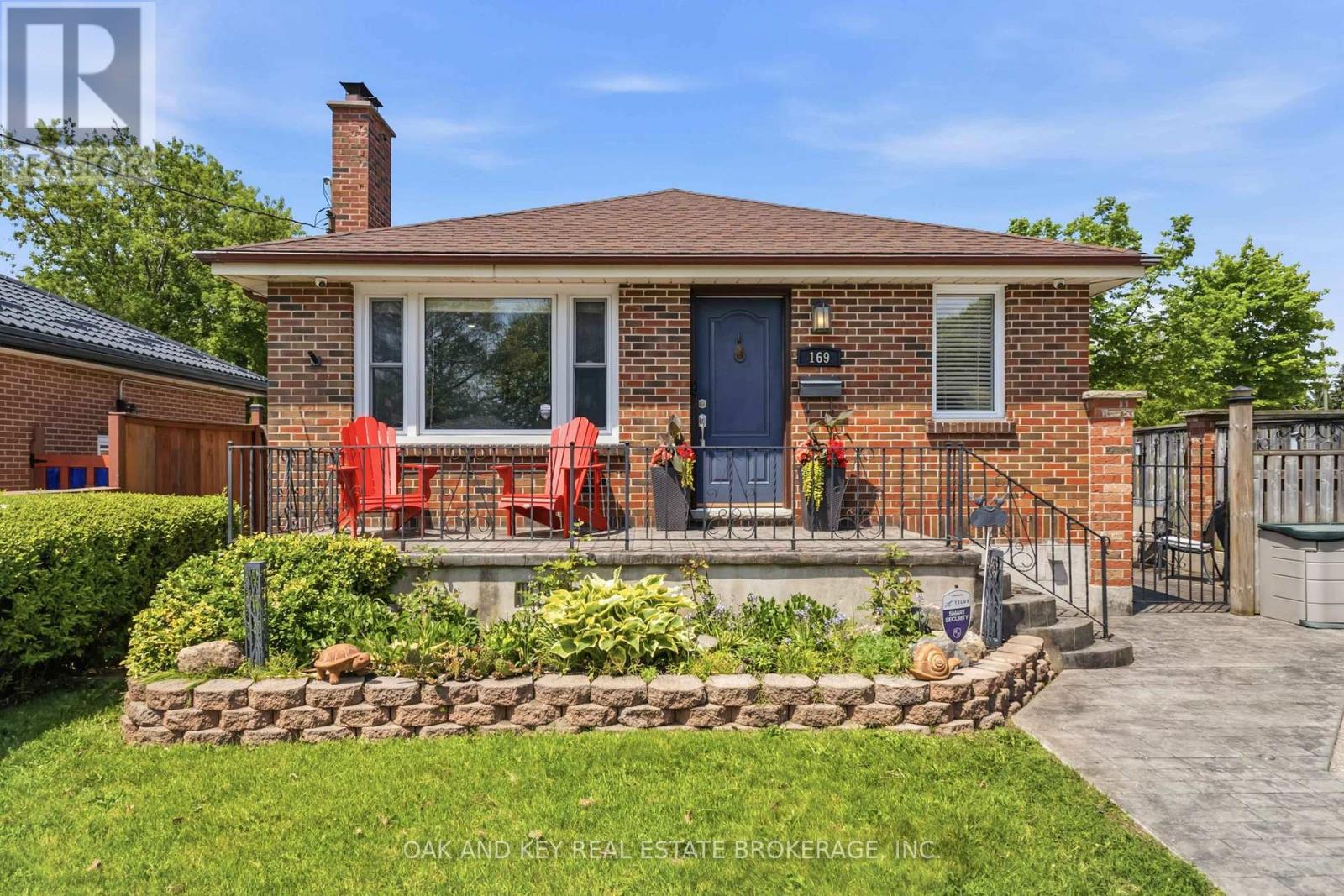 169 ELLSWORTH CRESCENT, London East (East O)