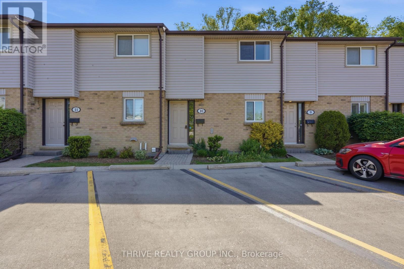 10 - 215 COMMISSIONERS ROAD W, London South (South D)