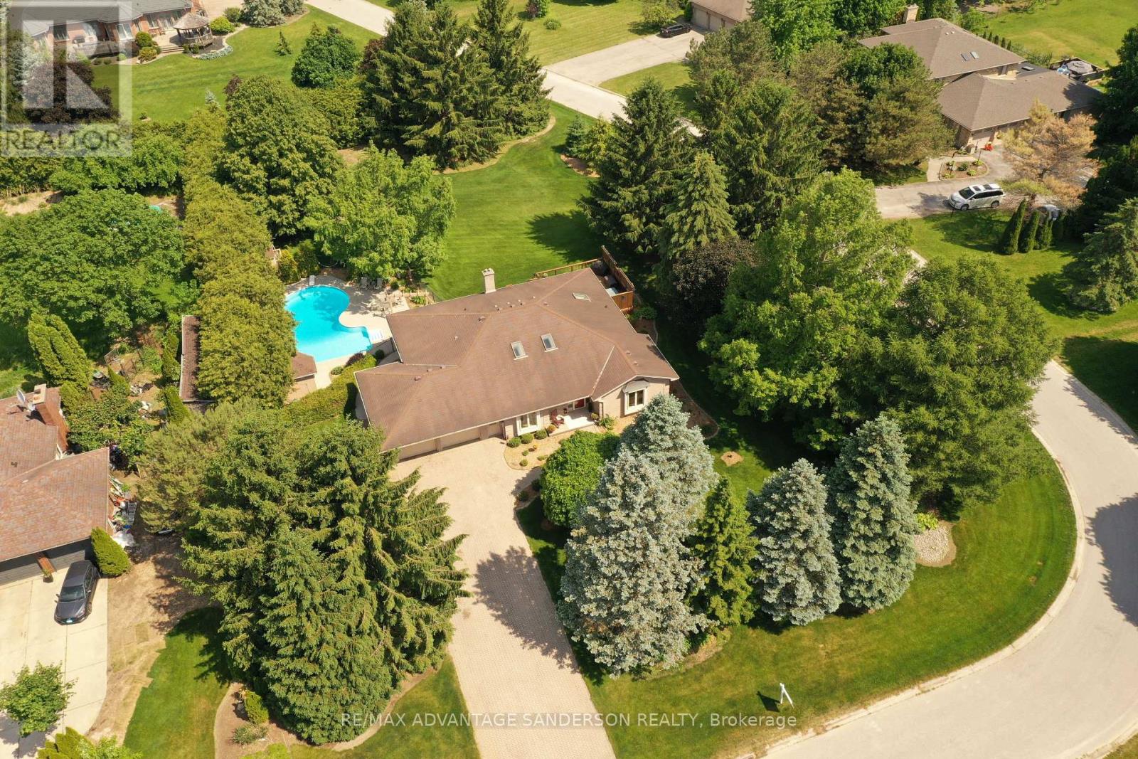 109 SALISBURY DRIVE, Middlesex Centre (Birr)