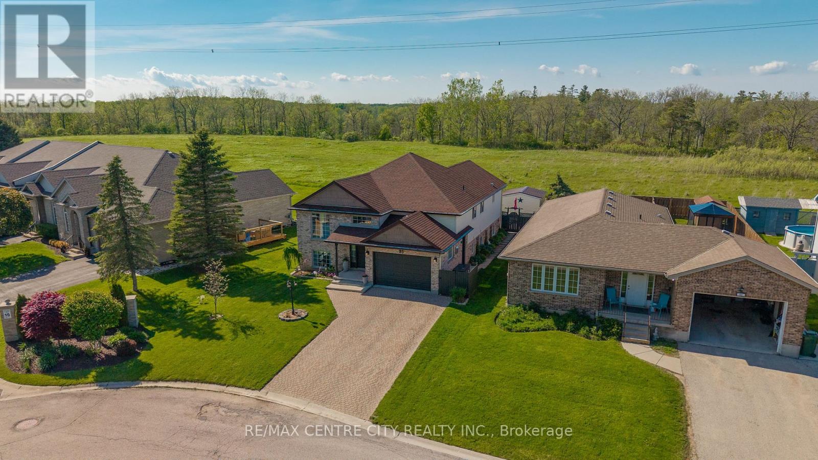 85 DONKER DRIVE, St. Thomas