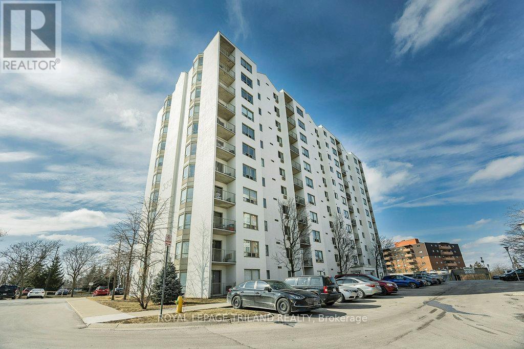 105 - 333 COMMISSIONERS ROAD W, London South (South D)