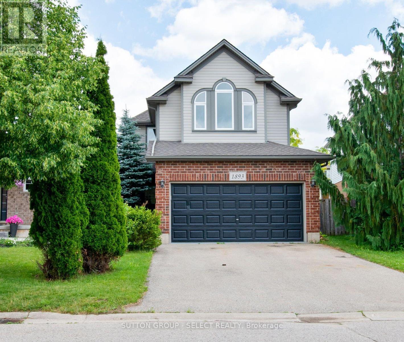 1893 STACKHOUSE CRESCENT, London North (North C)