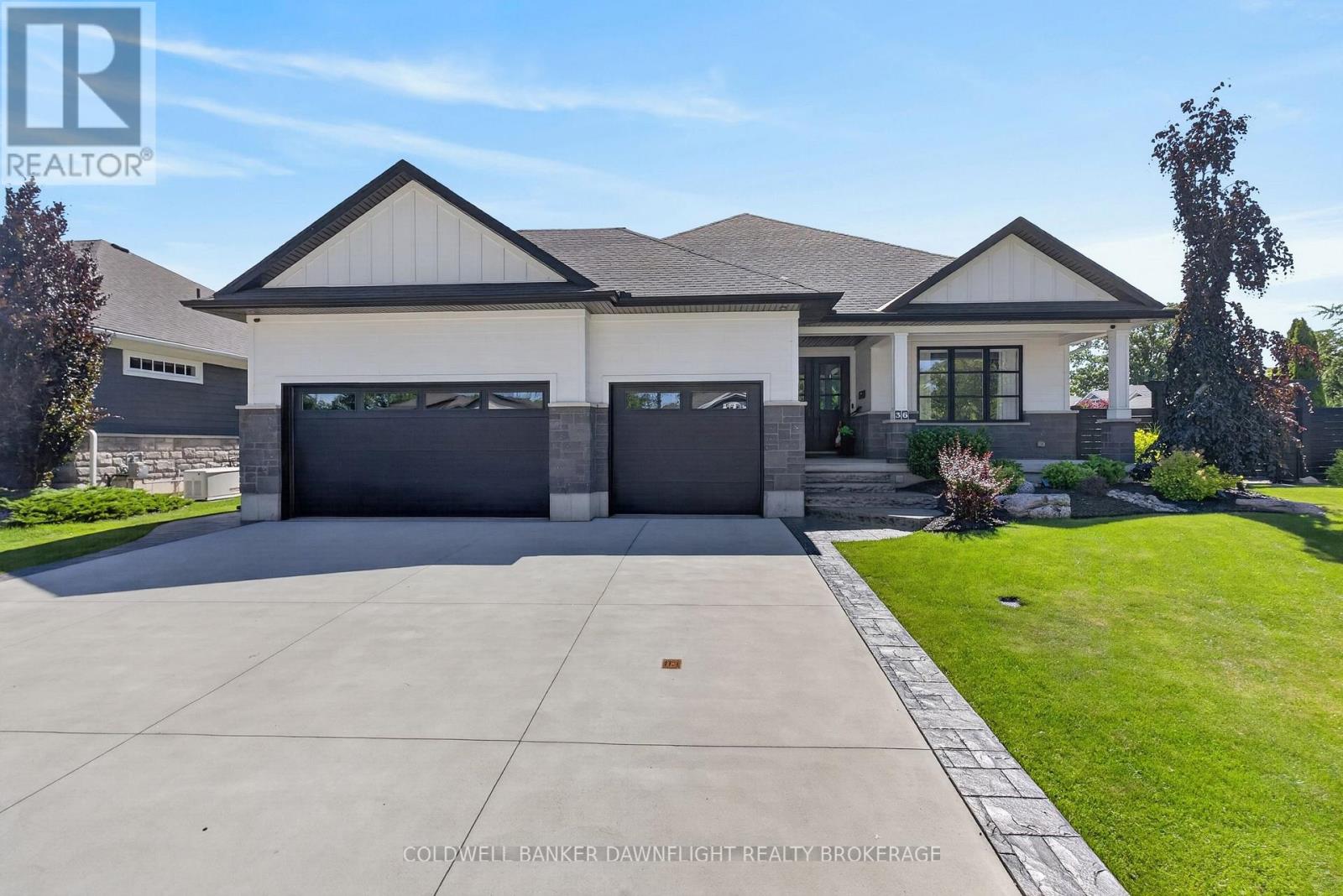 36 ERIN PLACE, Lambton Shores (Grand Bend)