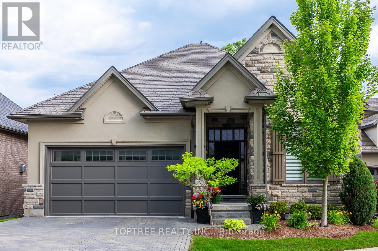 29 - 2290 TORREY PINES WAY, London North (North R)