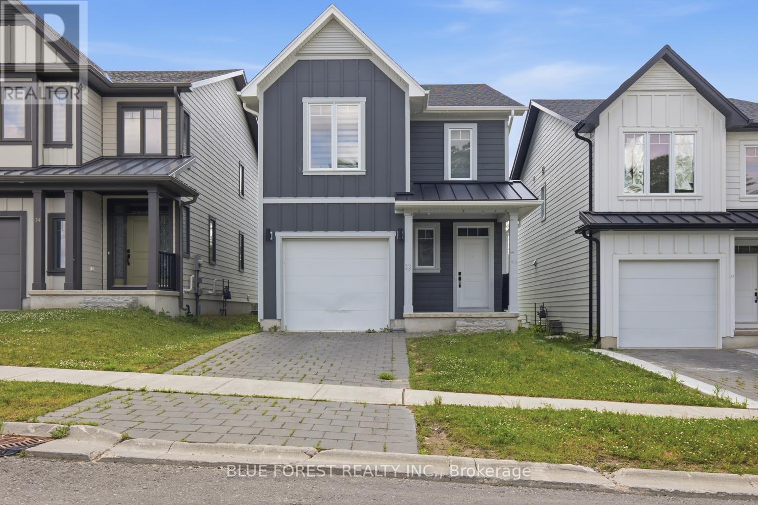 23 CHRISTOPHER COURT, London South (South J)