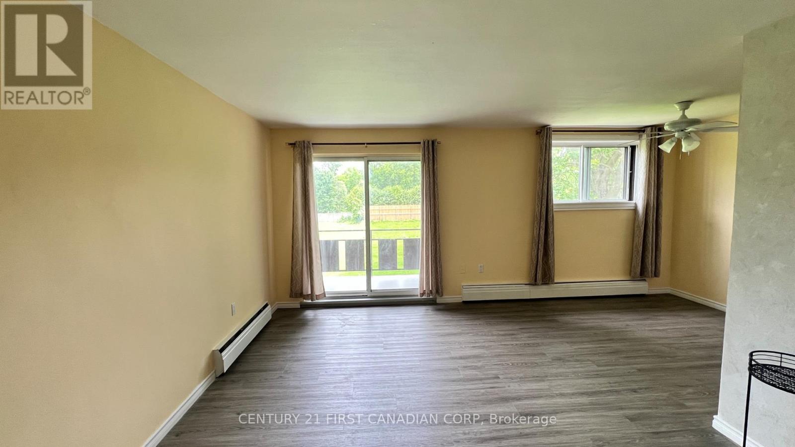 207 - 1830 DUMONT STREET, London East (East H)