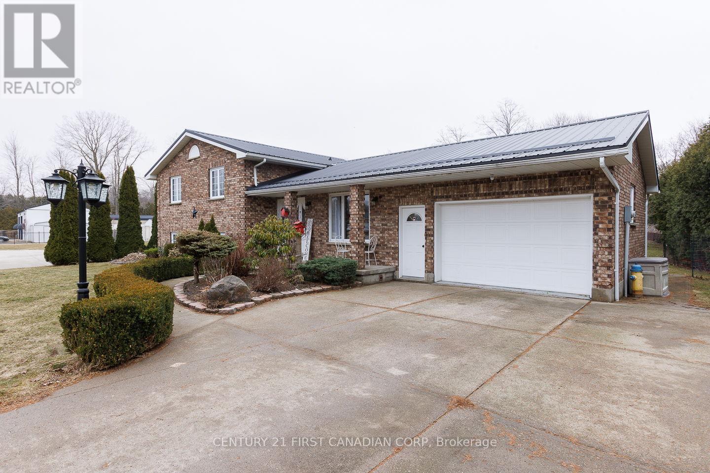 24565 PIONEER LINE, West Elgin (West Lorne)