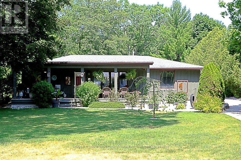 10156 PORT FRANKS ESTATE DRIVE, Lambton Shores (Port Franks)