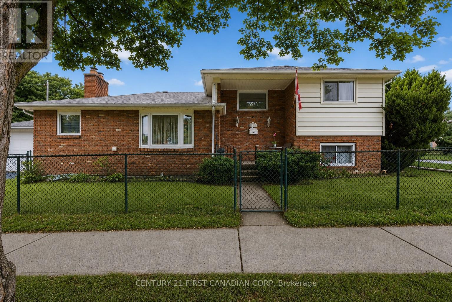184 DURAND STREET, Sarnia
