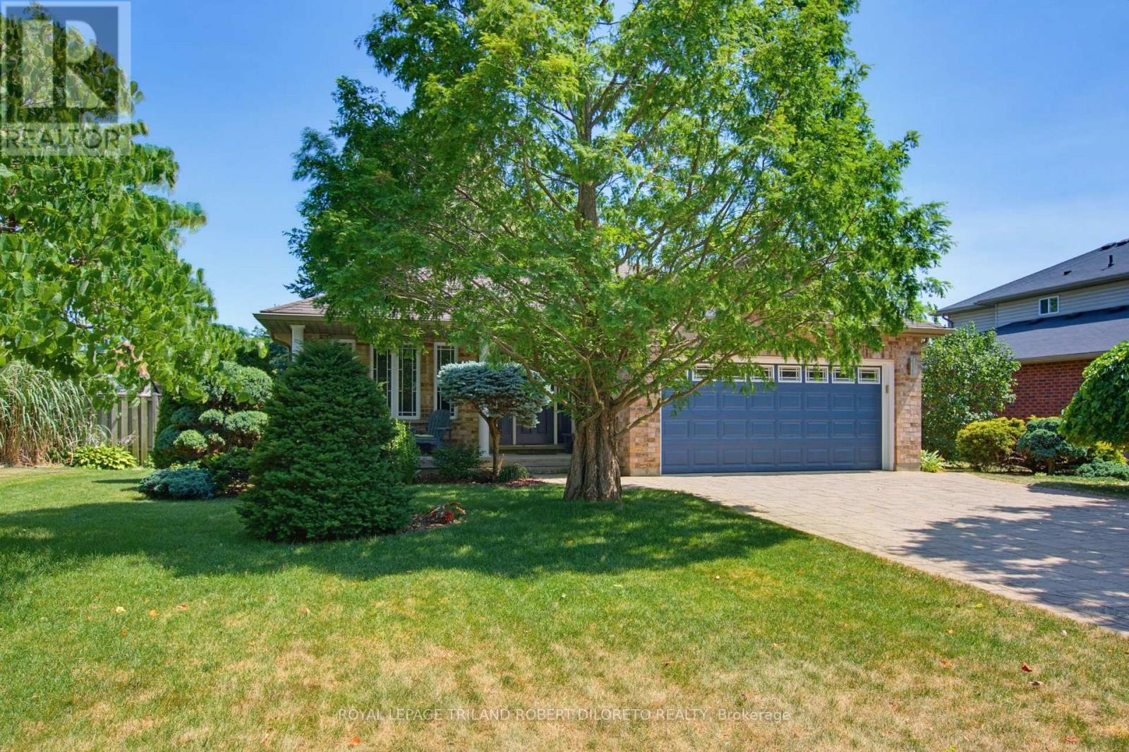 9989 OXBOW DRIVE, Middlesex Centre (Komoka)