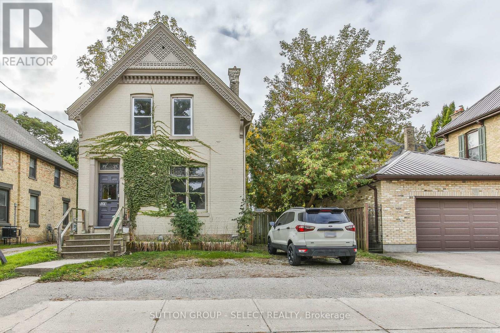123 MILL STREET, London East (East F)