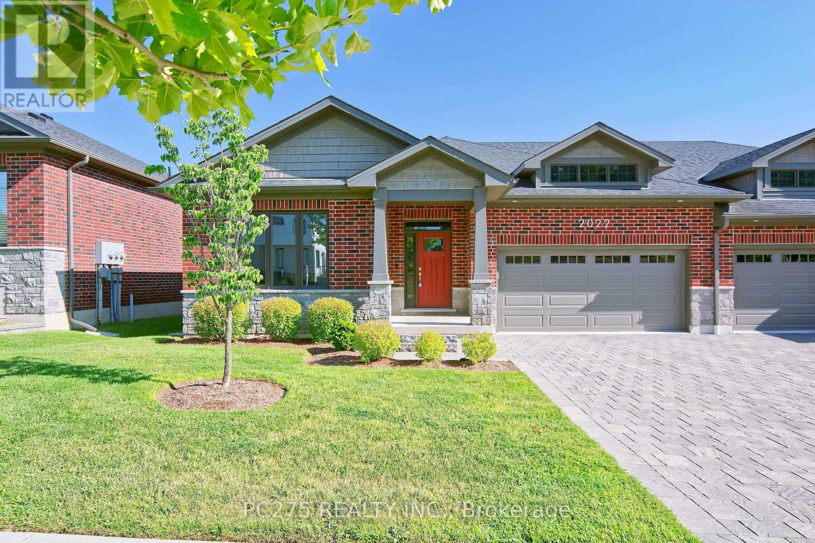 10 - 2022 UPPERPOINT BOULEVARD, London South (South B)