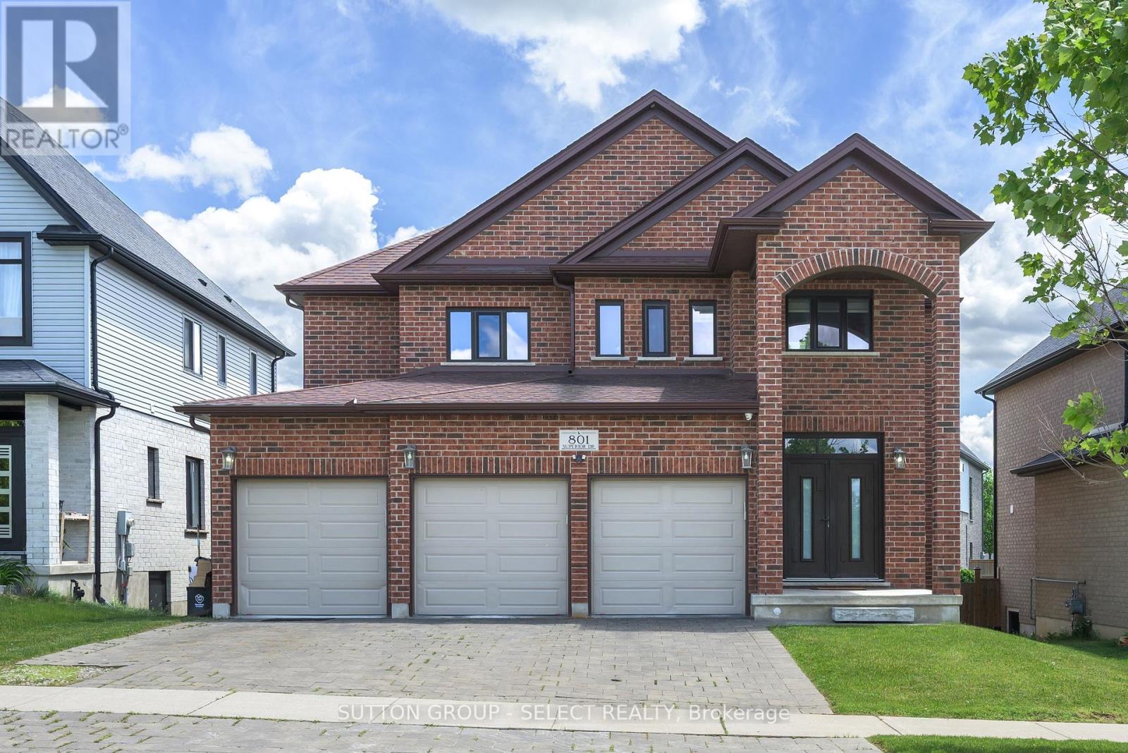 801 SUPERIOR DRIVE, London North (North B)