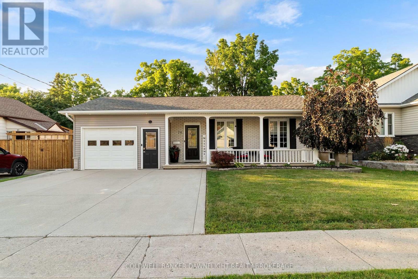 76 SANDERS STREET W, South Huron (Exeter)