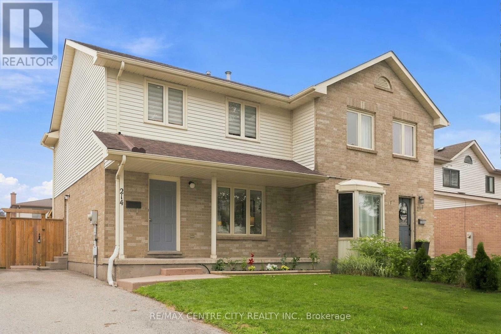 214 MARTINET AVENUE, London East (East I)