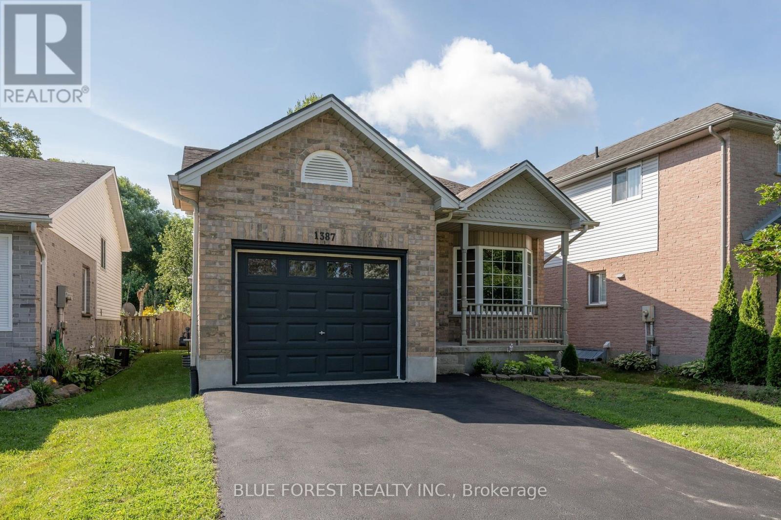 1387 IDYLWOOD ROAD, London East (East D)