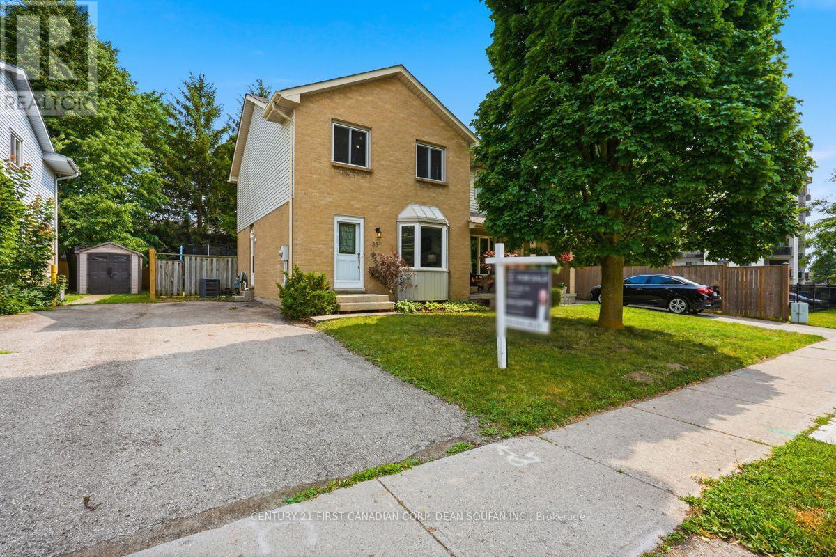 33 ASHLEY CRESCENT, London South (South X)