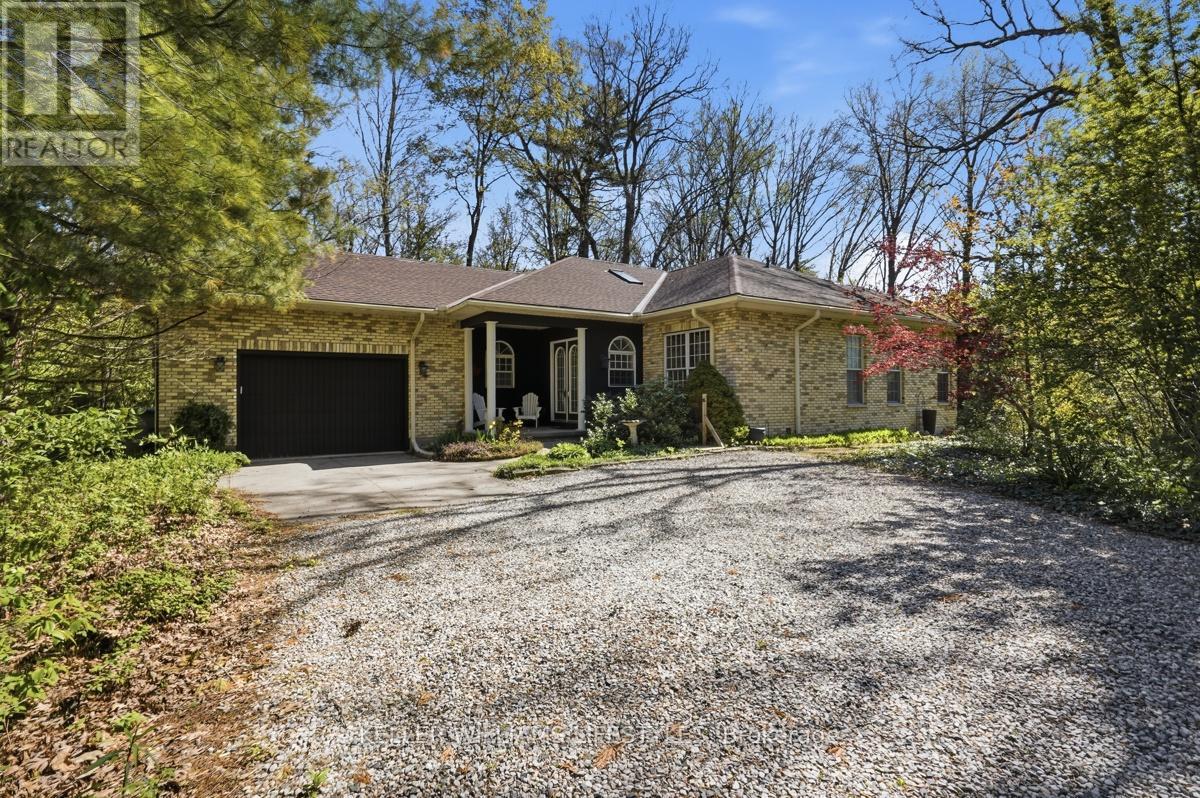 10240 WOODPARK COURT, Lambton Shores (Grand Bend)
