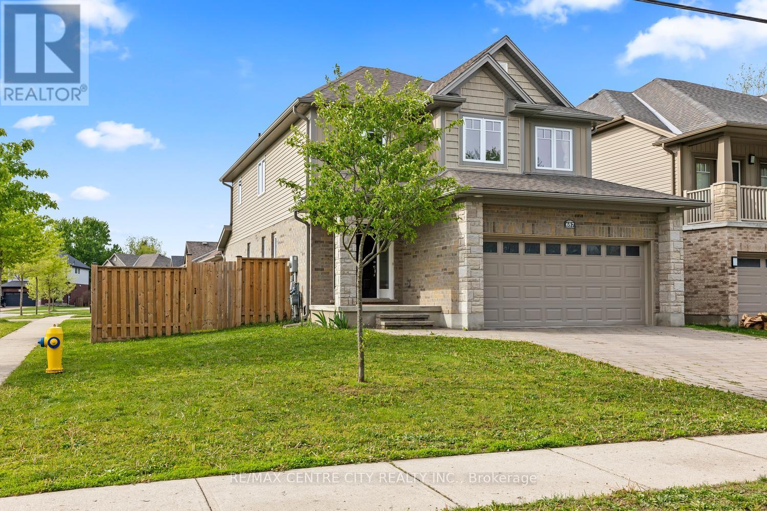 657 TENNENT AVENUE, London North (North H)