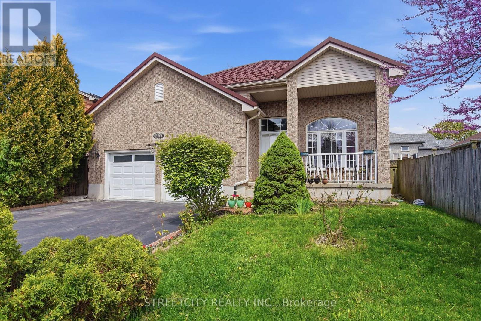 210 HAWTHORNE ROAD, London North (North E)
