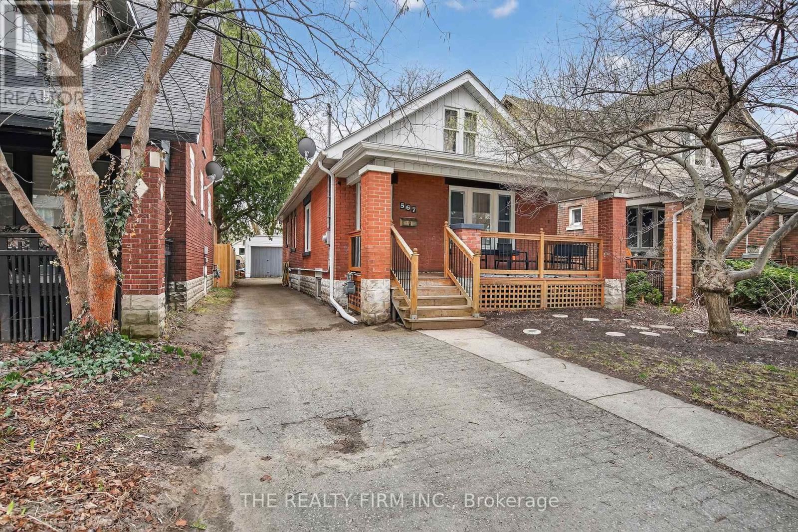 567 ROSEDALE STREET, London East (East F)