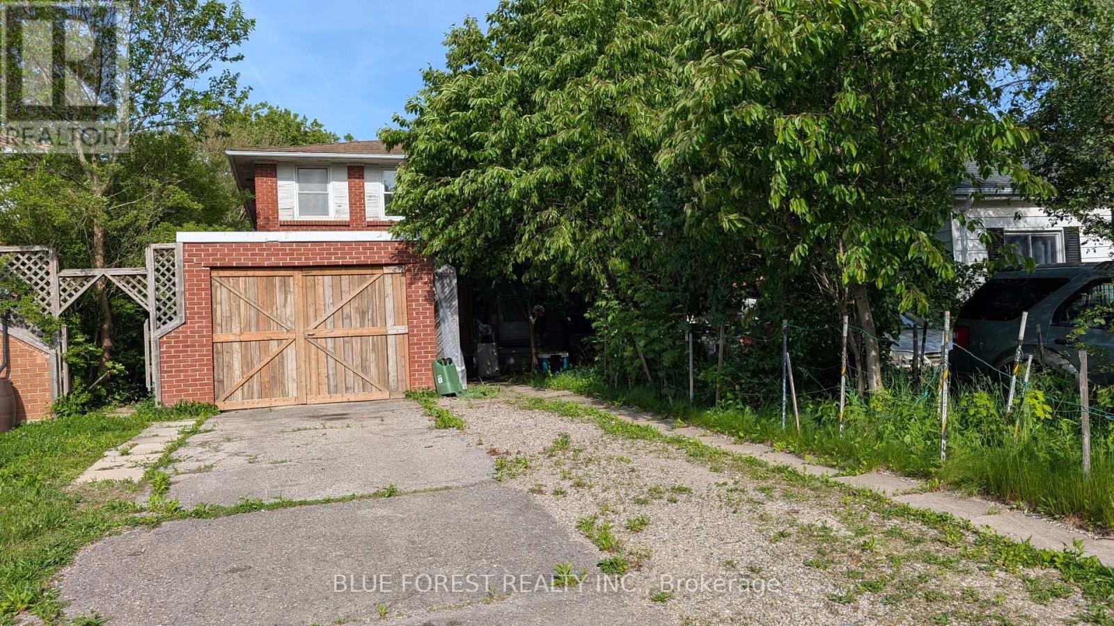 112 MARLBOROUGH AVENUE, London South (South I)