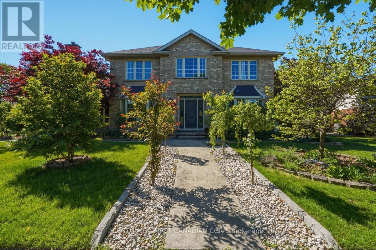 267 PINE VALLEY DRIVE, London South (South N)