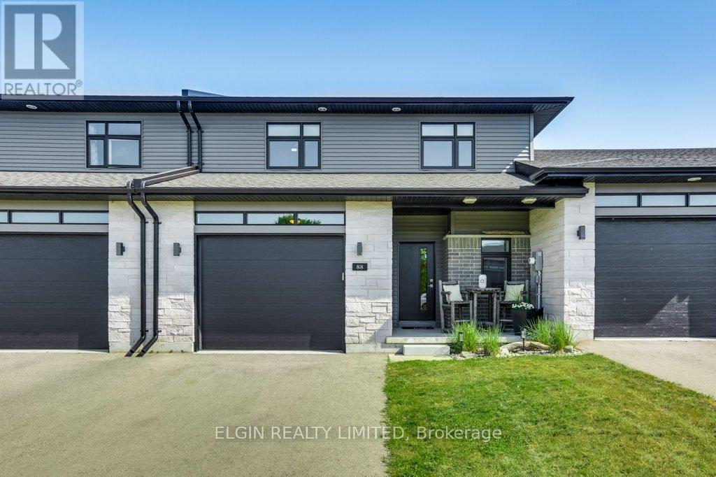 88 ROWE AVENUE, South Huron (Exeter)