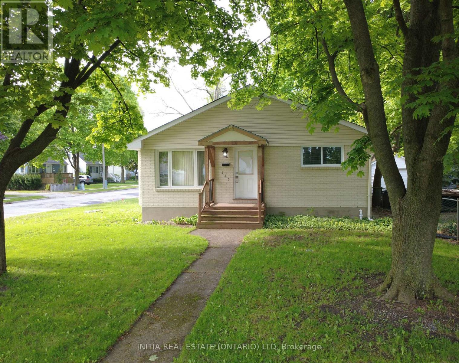 755 TALFOURD STREET, Sarnia