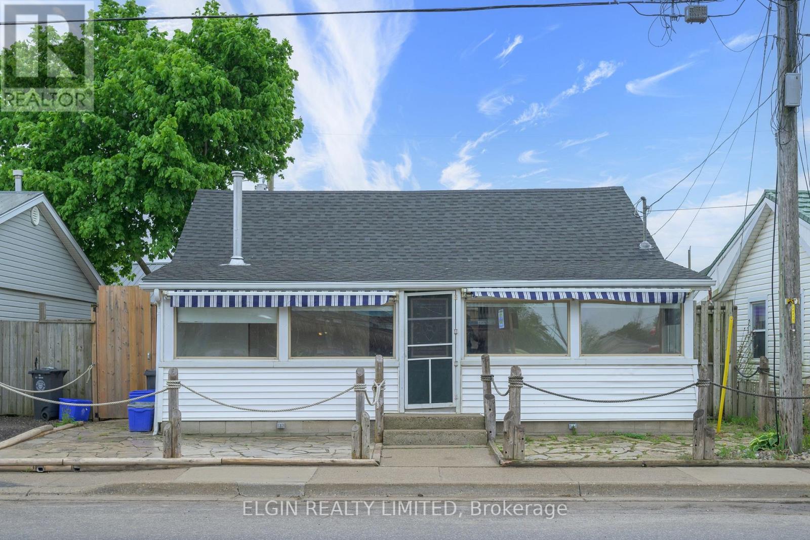 159 WILLIAM STREET, Central Elgin