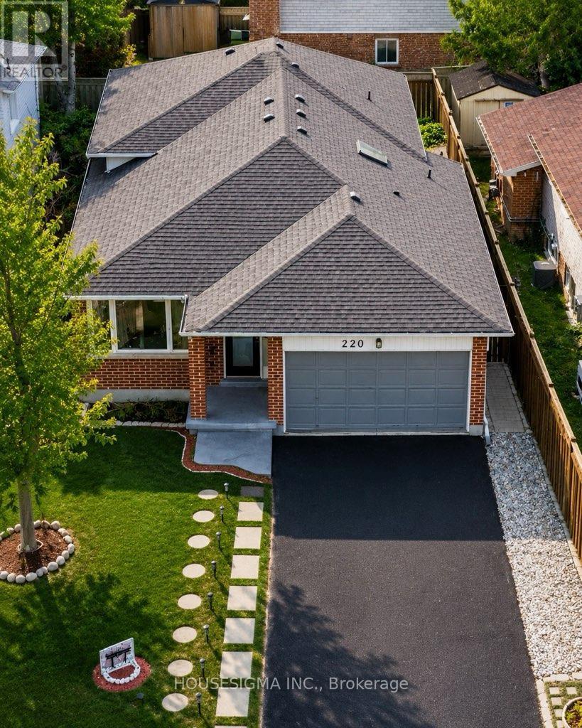 220 KILLARNEY GROVE, London North (North H)