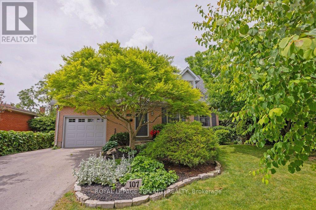 107 GOLFDALE PLACE, London South (South Q)